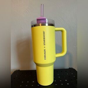 Stanley x Starbucks Thailand Lime/Purple